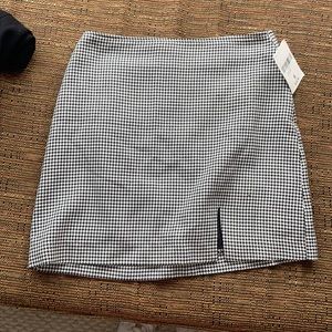 forever 21 mini skirt, size small